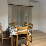 Sea Breeze Apartment