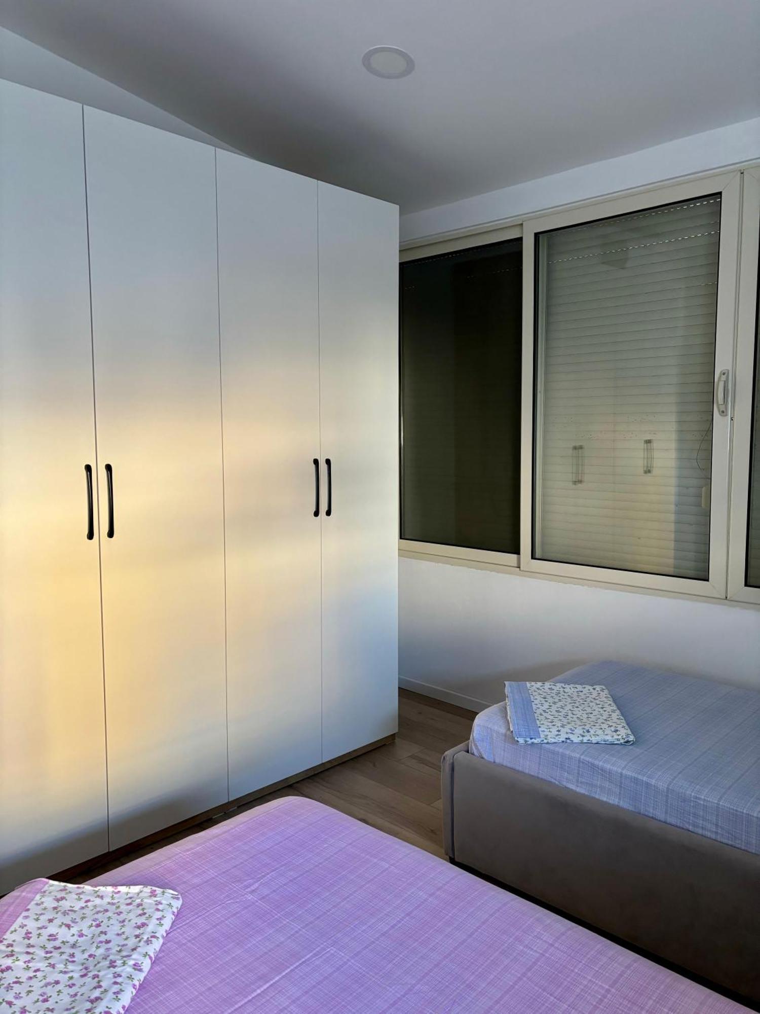 Sea Breeze Apartamento Durrës