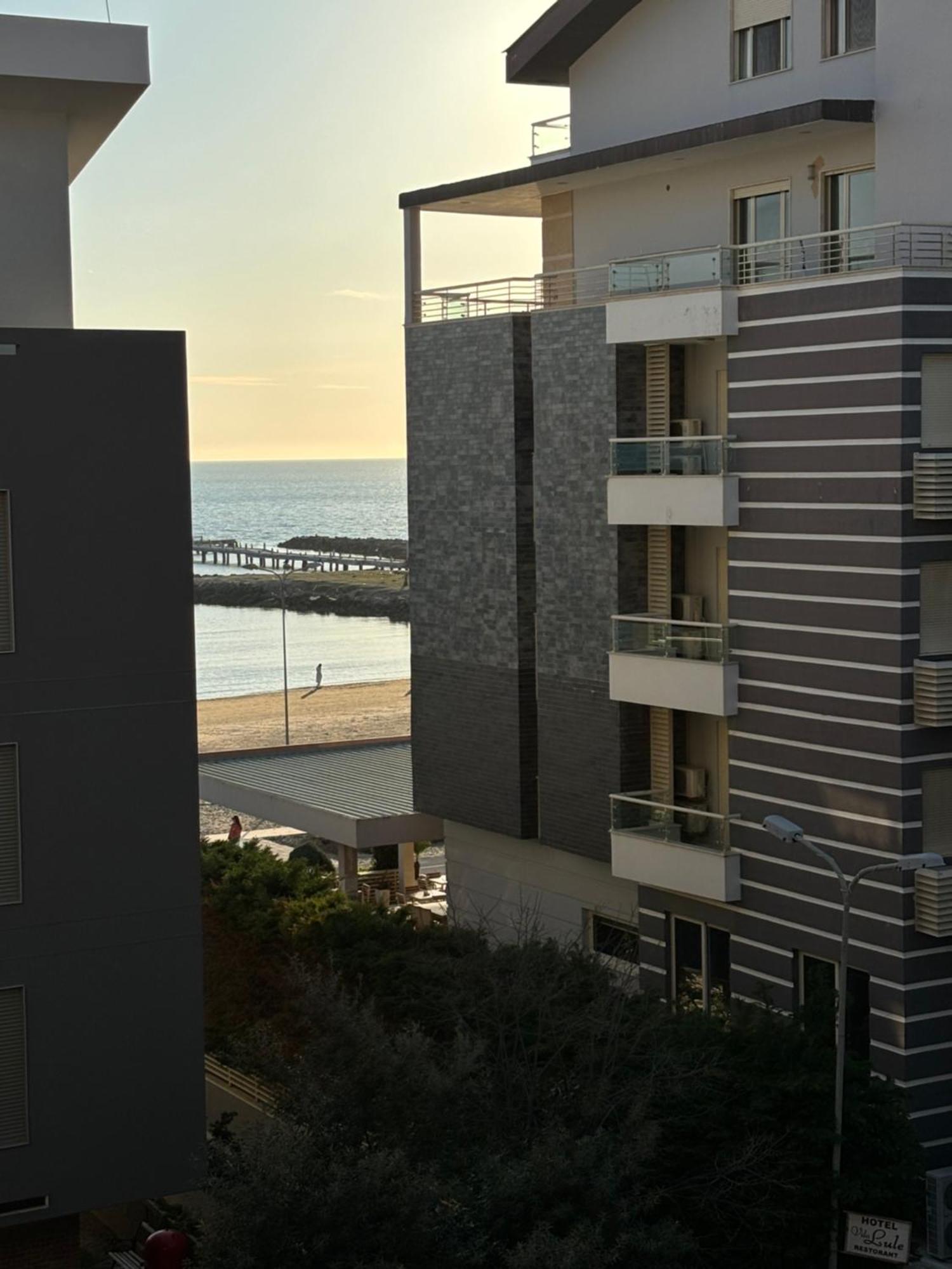 Sea Breeze Apartamento *